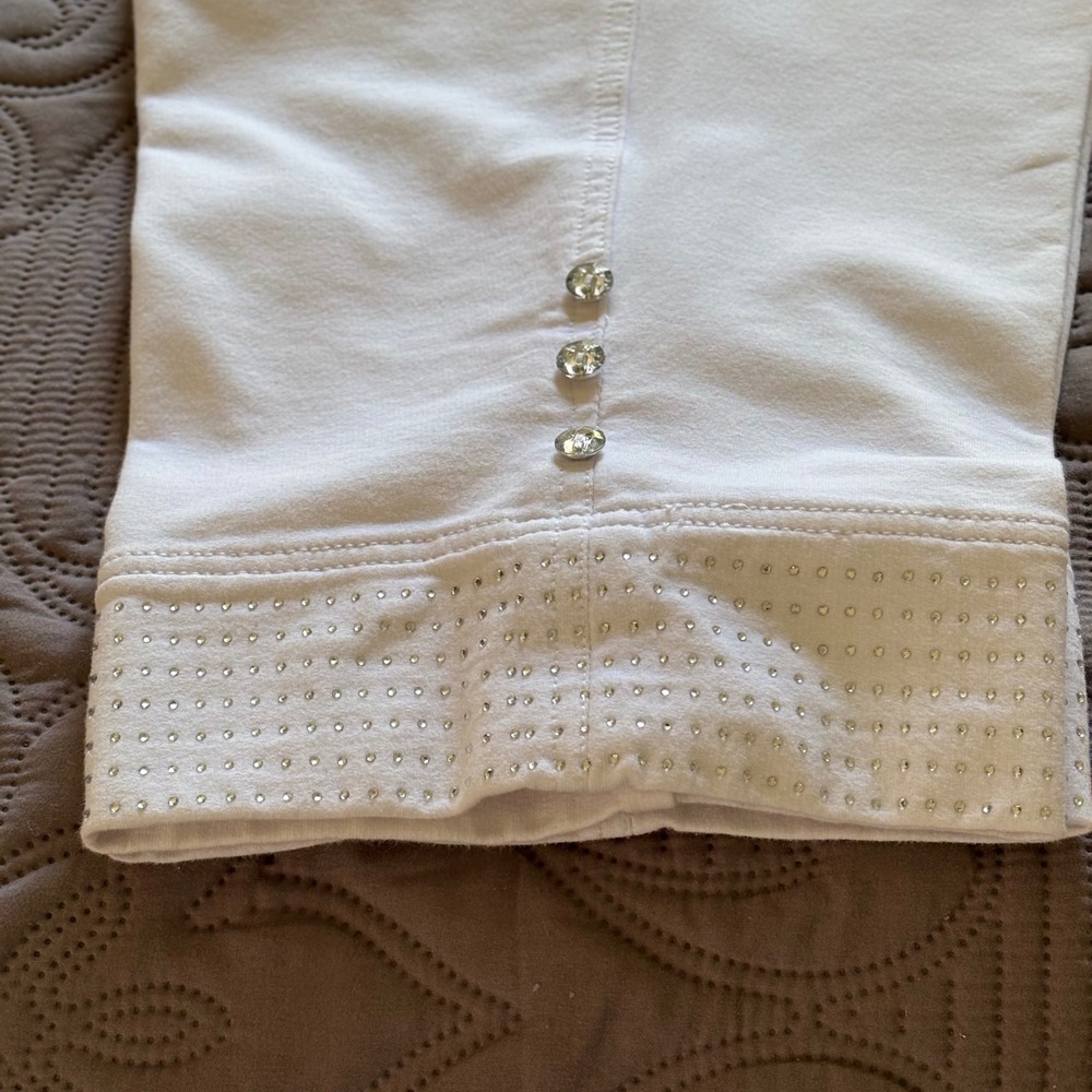 Quacker Factory DreamJeannes White Rhinestone Capri Pants Women's Large EUC - Picture 7 of 8